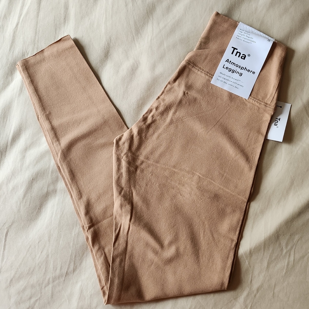 Aritzia tna atmosphere leggings